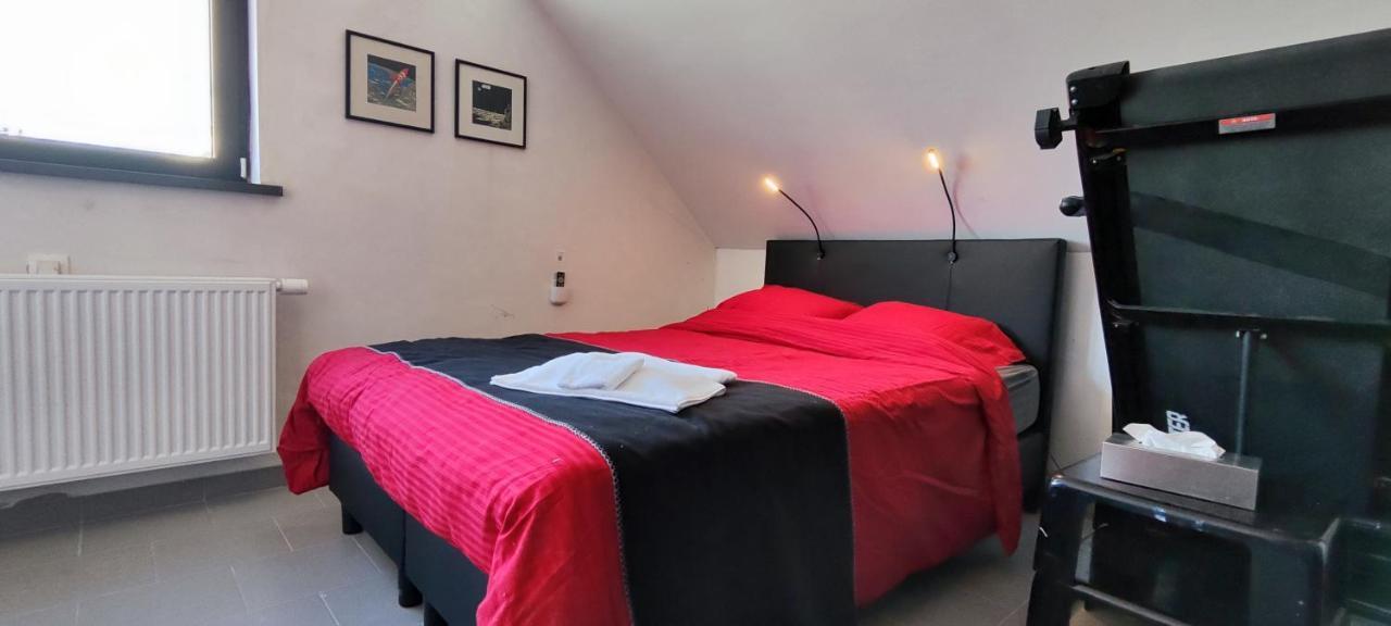 Logeerkamer Xxl 25 M2 Zemst Extérieur photo